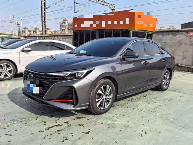 Chang'An Escape Eado 2023 Enjoy Edition Plus Blue Whale Ne 1.4t Gdi Dct Premium Edition — фото