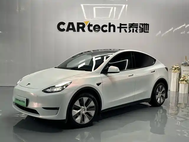 Tesla Model Y Model Y 2022 Facelift, Long-Range All-Wheel Drive Version — фото