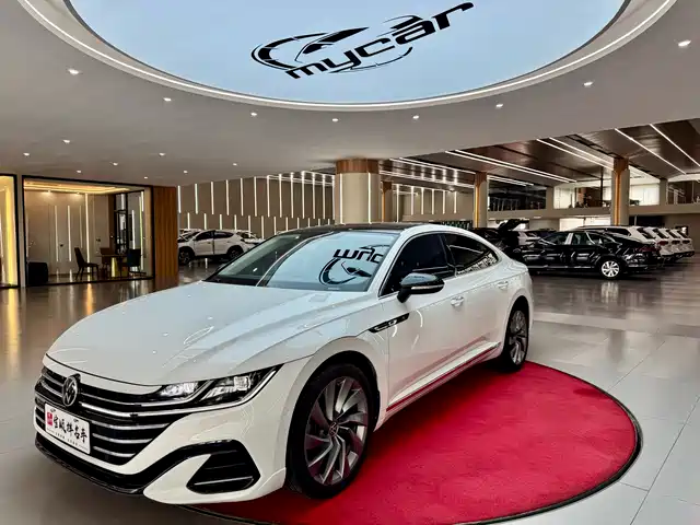 Volkswagen Faw-Volkswagen Cc Faw-Volkswagen Cc 2021 380tsi Eye-Catching Version — фото