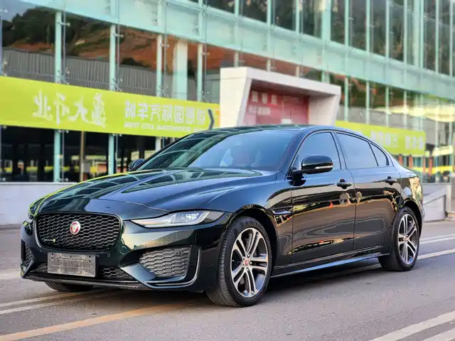Jaguar Jaguar Xel Jaguar Xel 2023 2.0t 250ps R-Dynamic S Advanced Sports Edition — фото