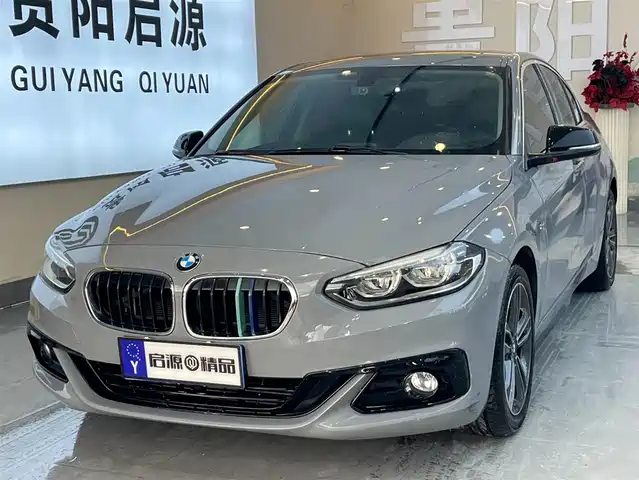 Bmw Bmw 1 Series Bmw 1 Series 2018 118i Sports — фото