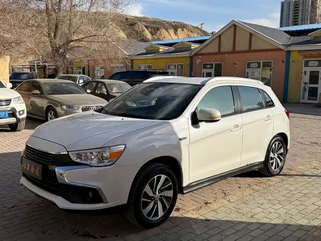 Mitsubishi Jinxuan Asx Jinxuan Asx 2016 2.0l Cvt Two-Wheel Drive Pilot Version — фото