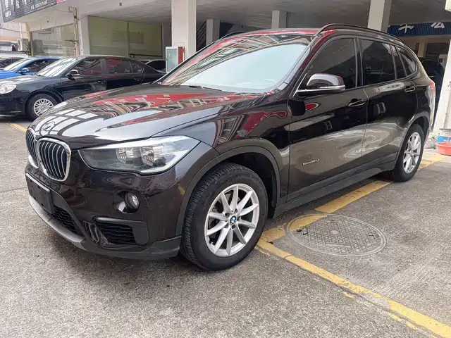 Bmw Bmw X1 Bmw X1 2018 Sdrive18li Fashion Model — фото