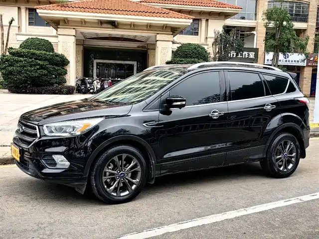 Ford Wing Tiger Escape 2019 Ecoboost 180 Two-Wheel Drive Platinum Airfoil National Vi — фото