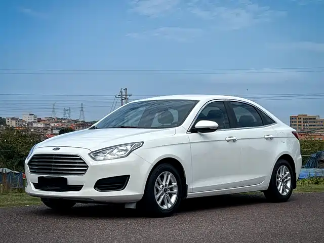 Ford Forrest Escort 2019 Facelift 1.5l Automatic Quality Model (Tire Pressure Monitoring) National Vi — фото