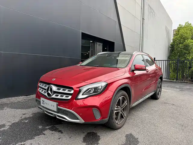 Mercedes-Benz Mercedes-Benz Gla Mercedes-Benz Gla 2018 Gla 200 Fashion Model — фото