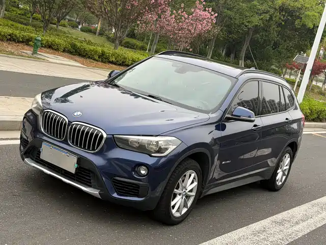 Bmw Bmw X1 Bmw X1 2018 Sdrive18li Fashion Model — фото