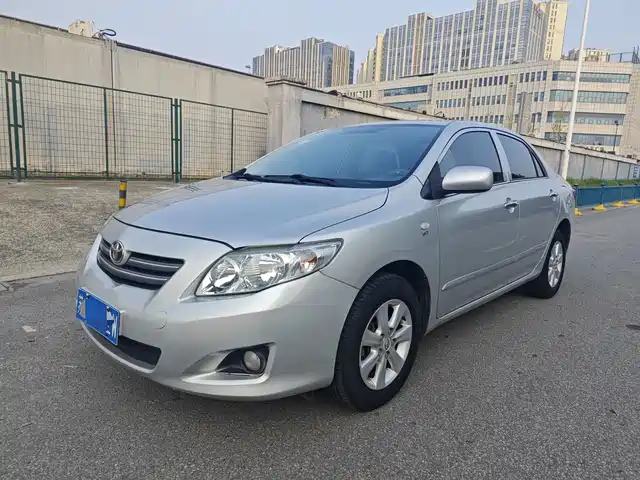 Toyota Corolla Corolla 2009 1.6l Automatic Gl Sunroof Special Edition — фото