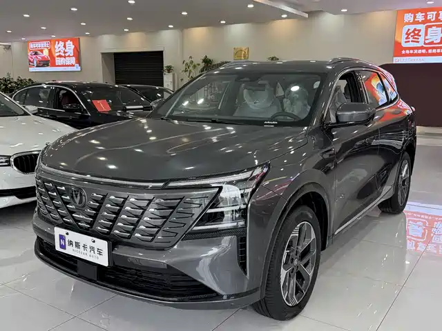 Chang'An Changan Cs75plus Changan Cs75 Plus 2025 Fourth Generation 1.5t New Blue Whale Smart Flagship Model — фото