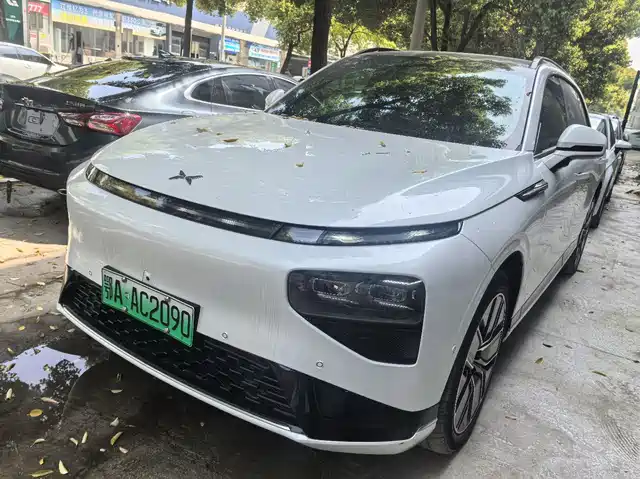 Xiaopeng Xpeng G9 Xpeng G9 2022 702 Pro — фото