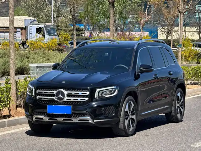 Mercedes-Benz Mercedes-Benz Glb Mercedes-Benz Glb 2021 Glb 200 Fashion Model — фото
