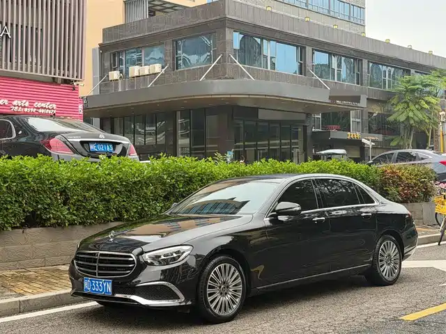 Mercedes-Benz Mercedes-Benz E-Class Mercedes-Benz E-Class 2022 Model 2 E 300 L Sports Luxury Model — фото