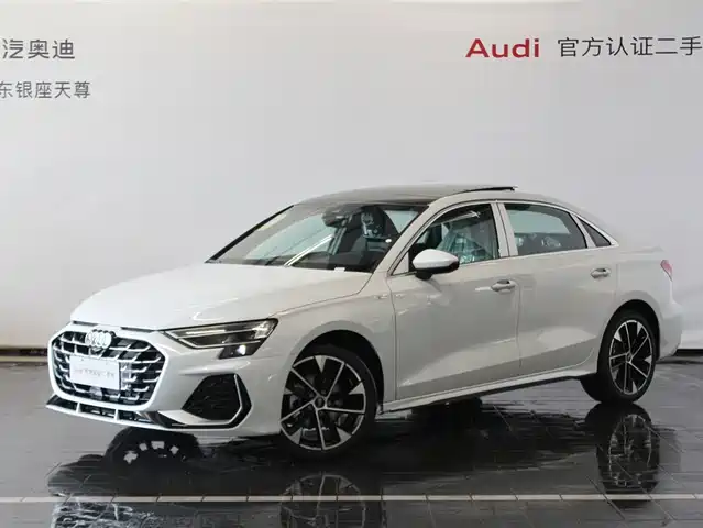Audi Audi A3 Audi A3 2026 A3L Limousine 35TFSI Flying Spur Exclusive — фото