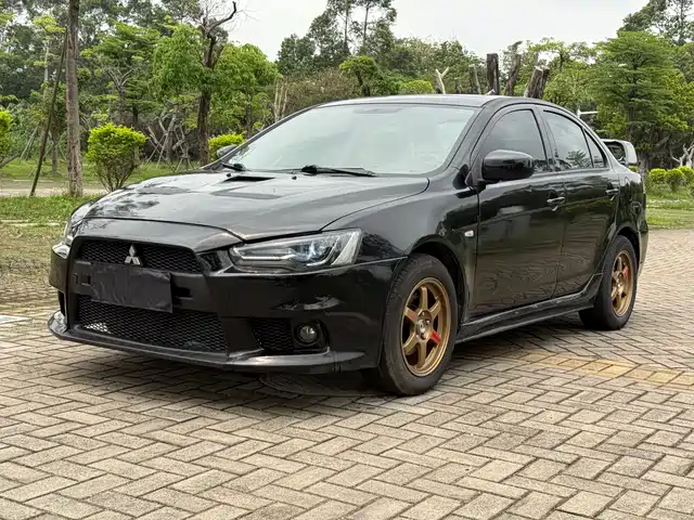 Mitsubishi Winged God Yishen 2013 Fashion Edition 1.8l Cvt Comfort Type — фото