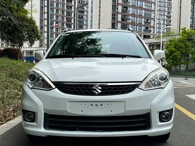 Suzuki Liana A6 Liana A6 2015 Hatchback 1.4l Manual Version — фото