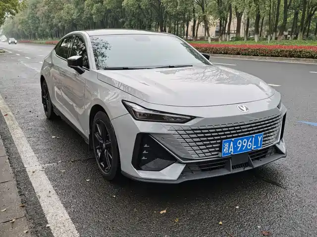 Chang'An Changan Uni-V Changan Uni-V 2023 1.5t Premium Model — фото