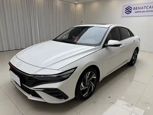 Hyundai Elantra Elantra 2023 1.5l Cvt Lux Premium Edition — фото