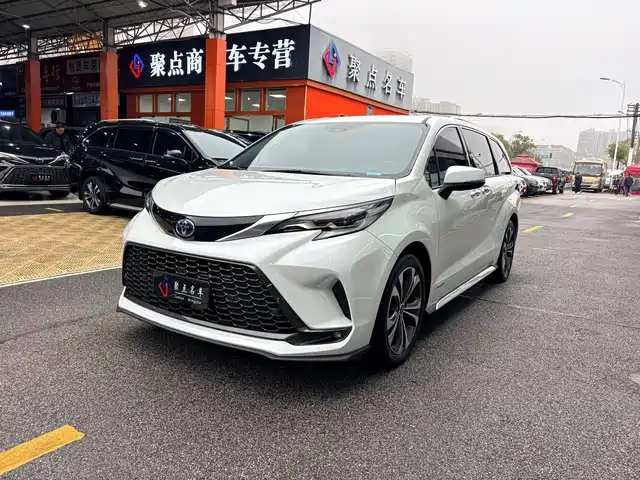 Toyota Gravia Grevia 2024 2.5l Hybrid Premium Plus Edition — фото