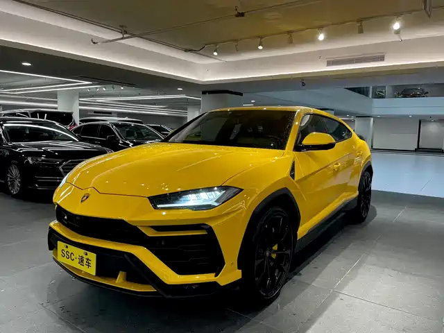 Lamborghini Urus Urus 2021 4.0t V8 — фото