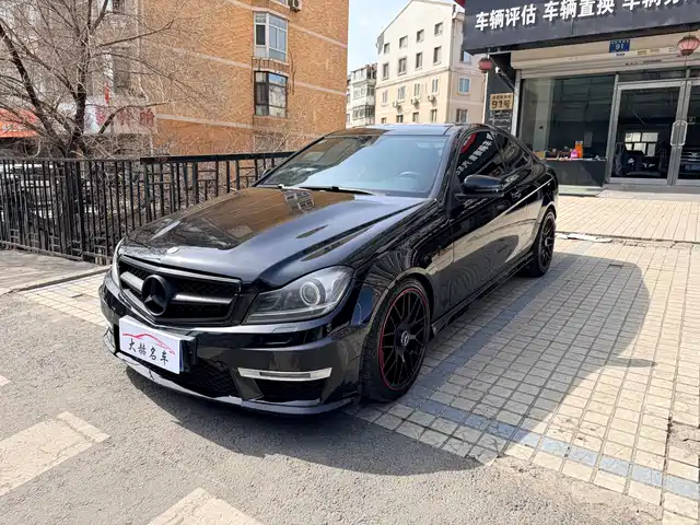 Mercedes-Benz Mercedes-Benz C-Class (Imported) Mercedes-Benz C-Class (Imported) 2013 C 180 Coupe Version — фото