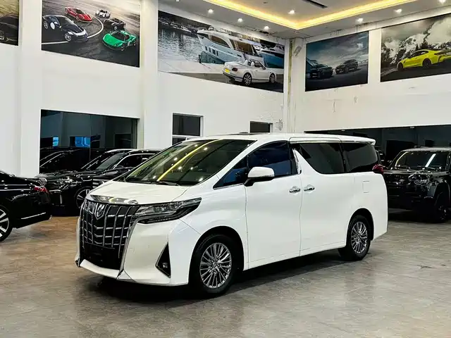 Toyota Elfa Alfa 2018 3.5l Deluxe Edition — фото
