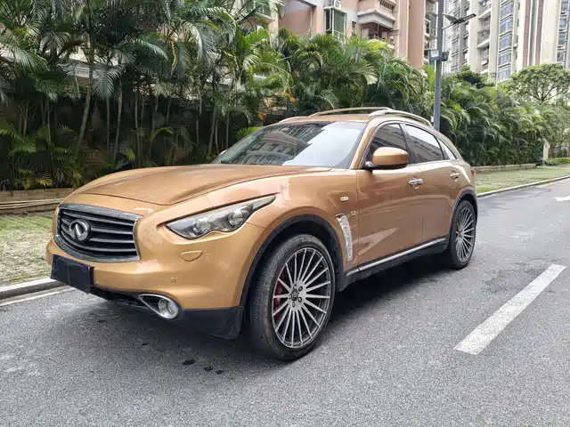 Infiniti Qx70 2016 г.