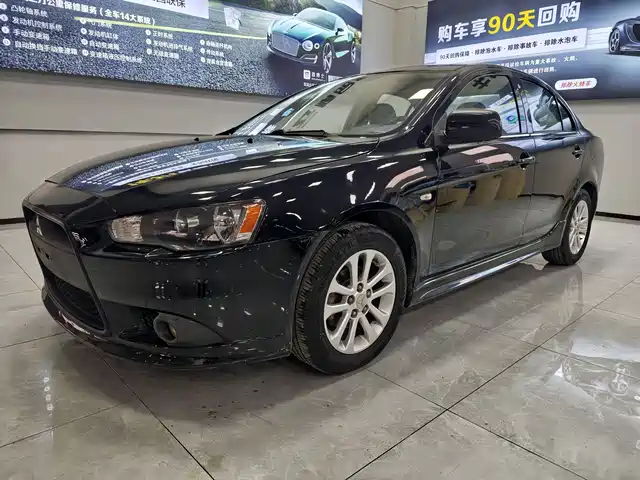 Mitsubishi Winged God Yishen 2012 Lunar New Year Edition 1.8l Cvt Comfort Type — фото