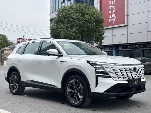 Chang'An Changan Cs75plus Changan Cs75 Plus 2025 Fourth Generation 1.5t New Blue Whale Smart Flagship Model — фото