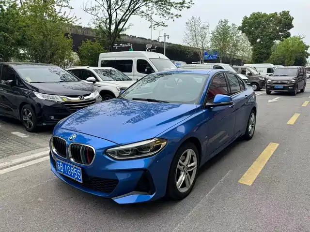 Bmw Bmw 1 Series Bmw 1 Series 2019 118i M Sports Package — фото