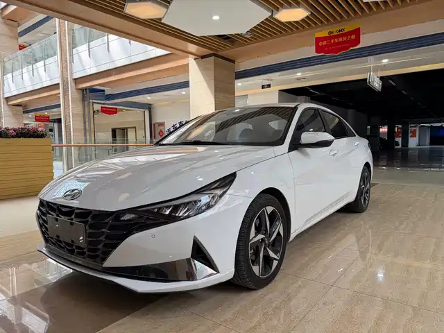 Hyundai Elantra Elantra 2022 1.5l Cvt Lux Premium Edition — фото