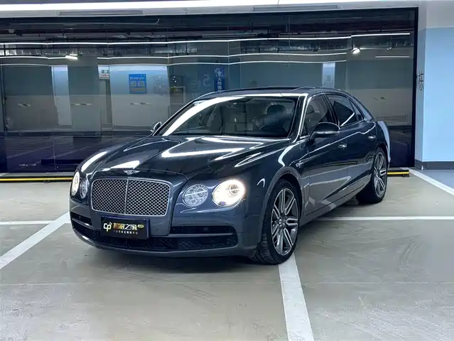 Bentley Galloping Flying Spur 2017 4.0t V8 Standard Edition — фото