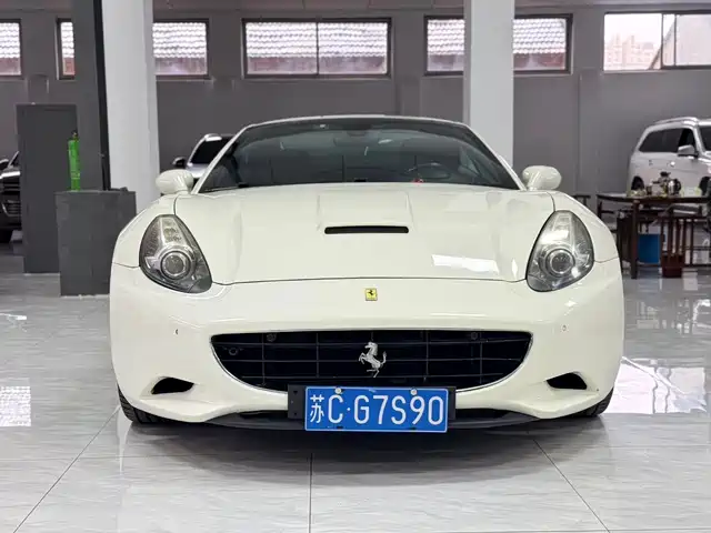 Ferrari California T California T 2012 4.3l Standard Model — фото
