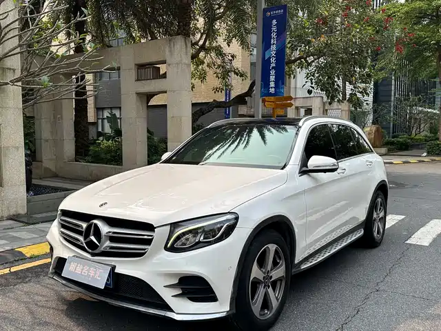 Mercedes-Benz Mercedes-Benz Glc Mercedes-Benz Glc 2017 Glc 260 4matic Luxury Model — фото