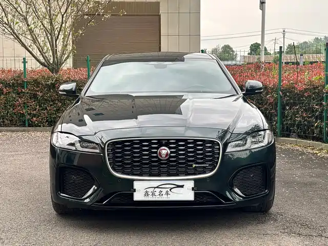 Jaguar Jaguar Xfl Jaguar Xfl 2023 Xfl 2.0t P250 Two-Wheel Drive Elite Sports Version — фото
