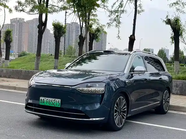 Aito Asks The World Wenjie M9 Wenjie M9 2025 Extended Range Max Version 52kwh 5-Seater Version — фото