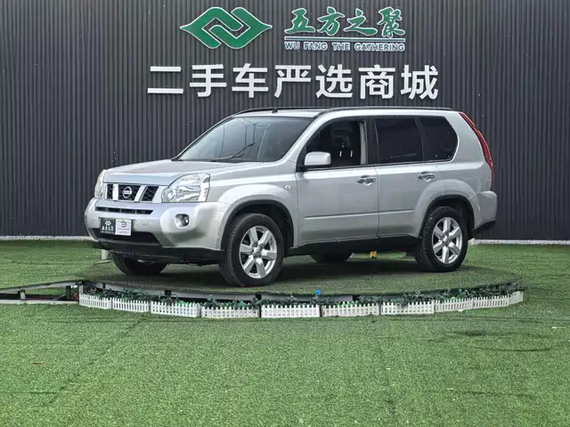 Nissan Qijun X-Trail 2010 2.5l Cvt Deluxe Edition 4wd — фото