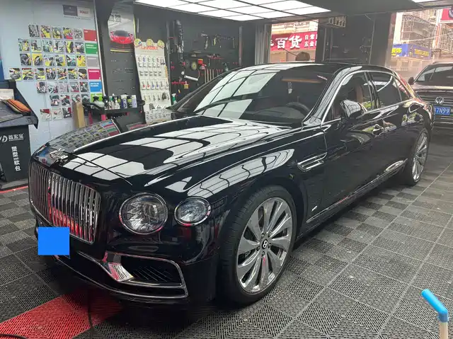 Bentley Galloping Flying Spur 2022 4.0t V8 Standard Edition — фото