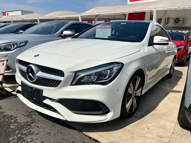 Mercedes-Benz Mercedes-Benz Cla (Imported) Mercedes-Benz Cla (Imported) 2018 Cla 200 Fashion Model — фото