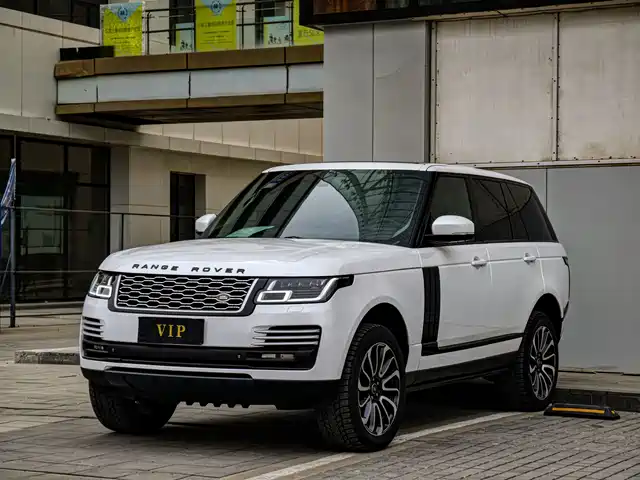 Land Rover Range Rover Range Rover 2015 3.0 Sc V6 Vogue — фото