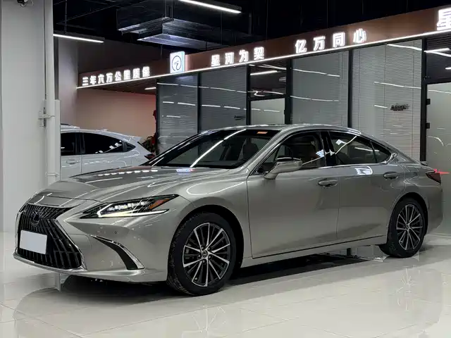 Lexus Lexus Es Lexus Es 2021 300h Premium Edition — фото