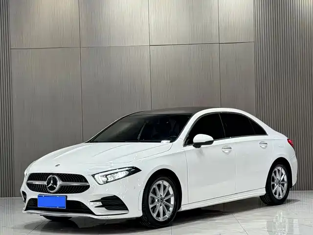 Mercedes-Benz Mercedes Benz A Class Mercedes-Benz A-Class 2021 A 200 L Sports Sedan Dynamic Type — фото