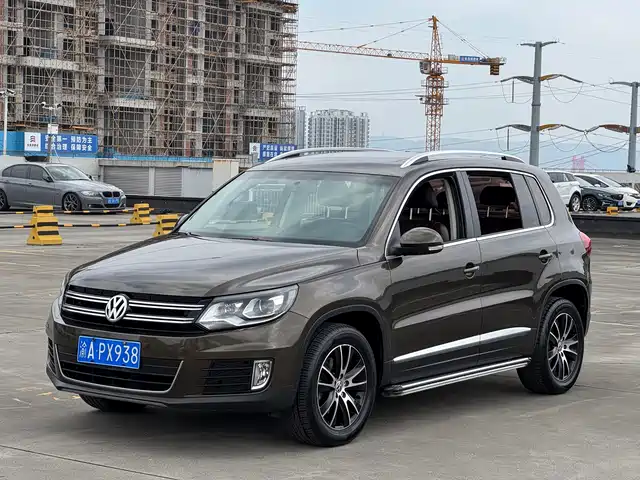 Volkswagen Tiguan Tiguan 2013 1.8tsi Automatic Four-Wheel Drive Luxury Model — фото