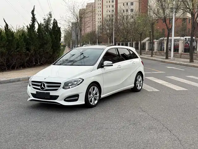 Mercedes-Benz Mercedes Benz B Class Mercedes-Benz B-Class 2018 B 200 Dynamic — фото