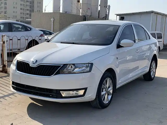 Skoda Xin Rui Xinrui 2016 1.6l Automatic Version — фото