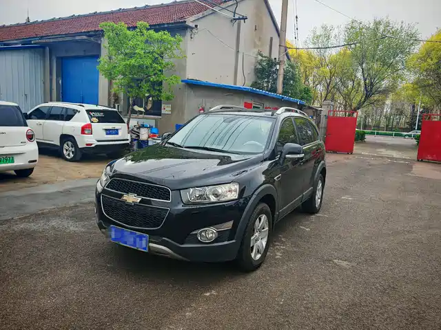 Chevrolet Capchi Captiva 2012 2.4l 2wd City Edition 5 Seats — фото
