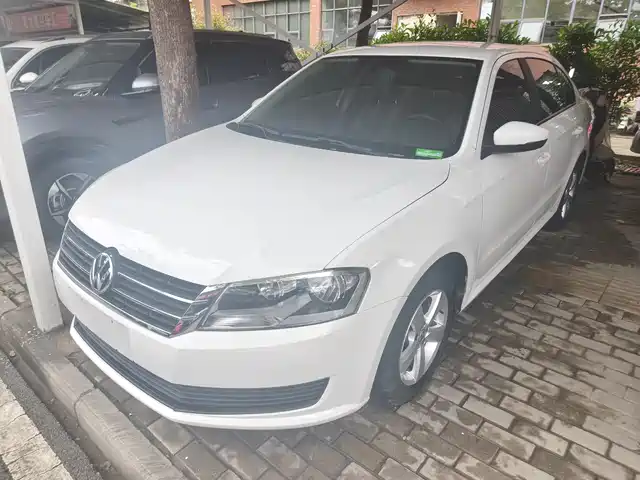 Volkswagen Lavida Lavida 2013 Facelift Classic 1.6l Automatic Fashion Version — фото