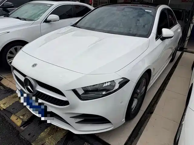 Mercedes-Benz Mercedes Benz A Class Mercedes-Benz A-Class 2020 Model Two A 180 L Sports Sedan — фото