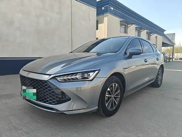 Byd Qin Plus Qin Plus 2023 Champion Edition Dm-I 55km Leading Model — фото