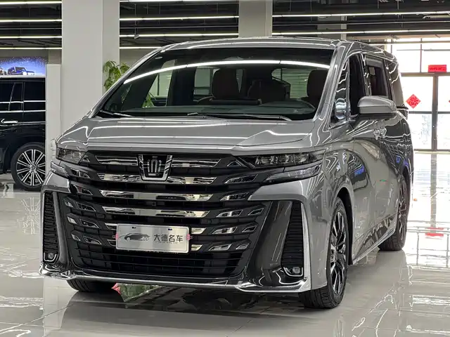 Toyota Wilfa Wilfa 2024 Crown Dual Engine 2.5l Supreme Executive Edition — фото