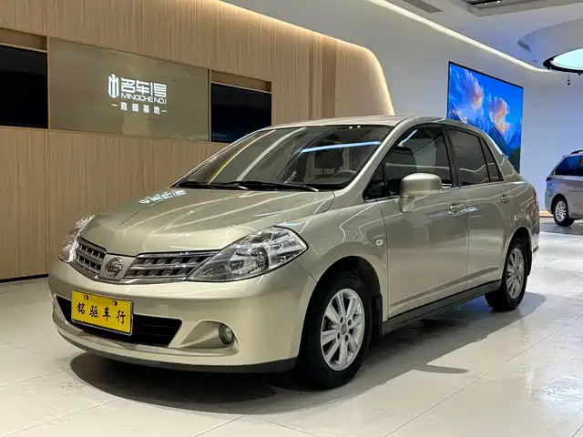 Nissan Tiida Tiida 2009 1.6l Automatic Technology Version — фото